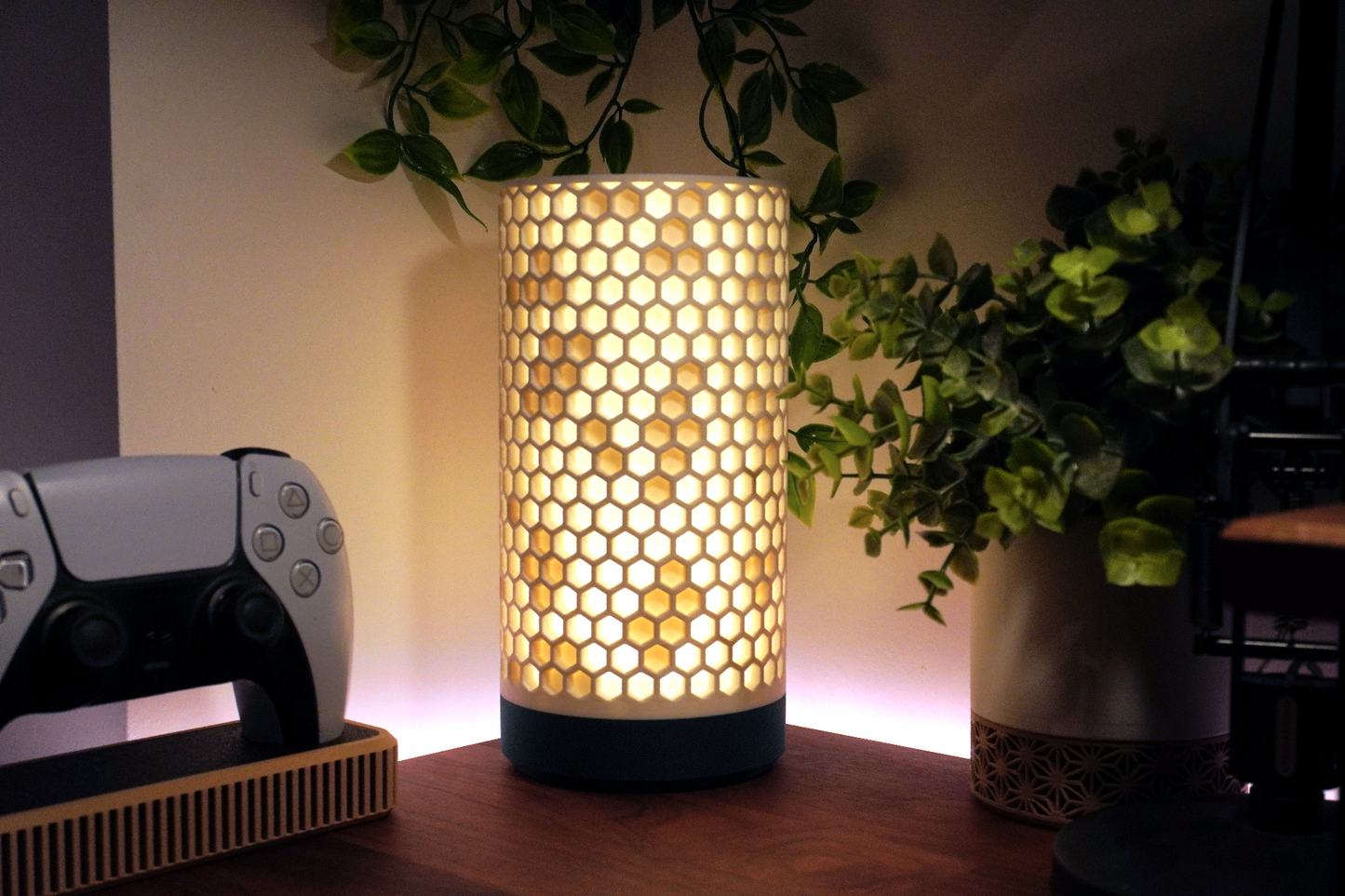 Honeycomb Smart Table Lamp - App Controlled (16M Colours)