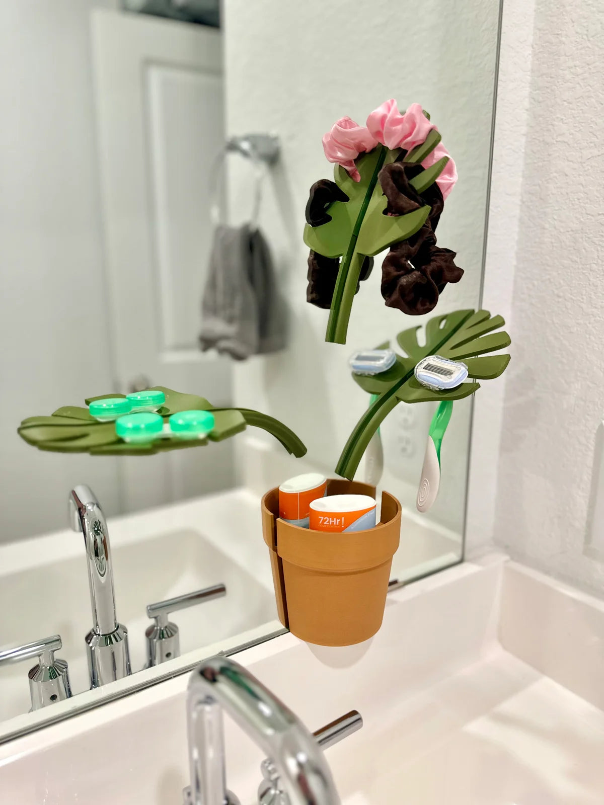 Leafix Mirror Monstera Bathroom Organizer (Mounts to the Mirror)