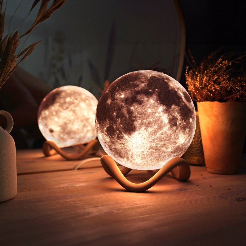 Premium Moon Lamp | Lithophane Night Light - Ideal Home Decor