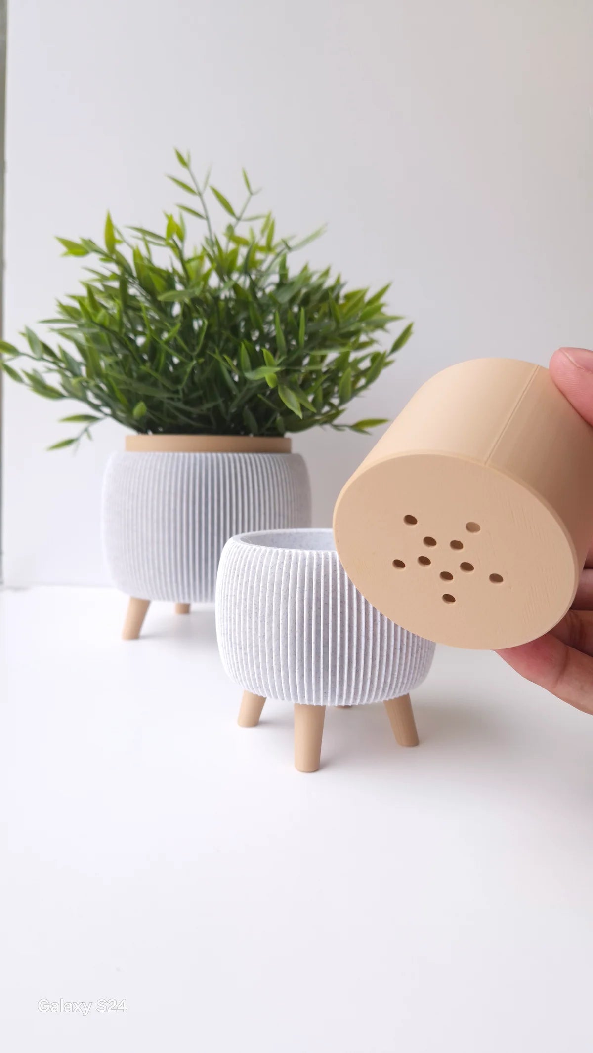LiftBloom Indoor Planter with Legs - Desk Showpiece (Set Of 2)