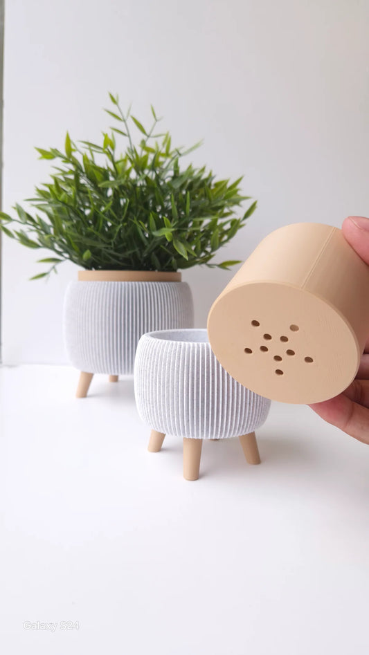 LiftBloom Indoor Planter with Legs - Desk Showpiece (Set Of 2)