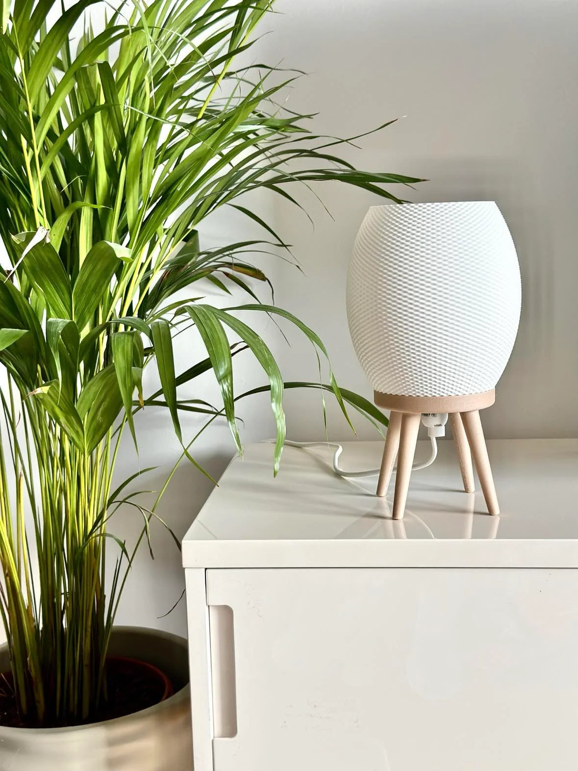 Lunair Table Lamp With Legs, App-Controlled (16M Colours)