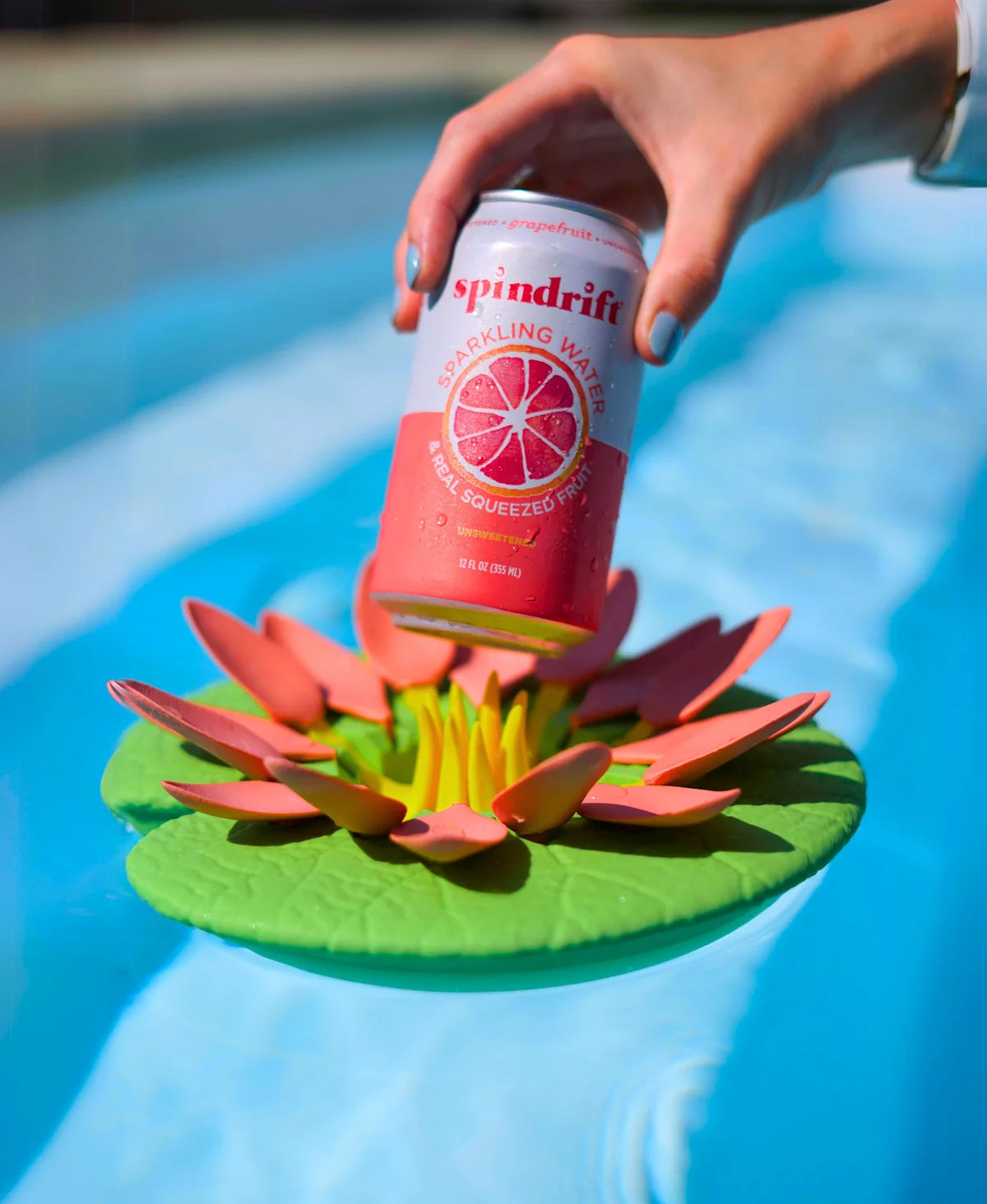 Lily Pad Cupholder - Pool Can Holder with Self Adjusting petals & Basic Holder